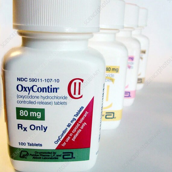 OxyContin painkiller bottle